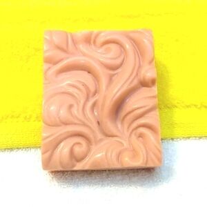 HANDCRAFTED SOAP - Strawberry Banana Swirl Artisan Handmade Bath Bar 4.5oz NWT